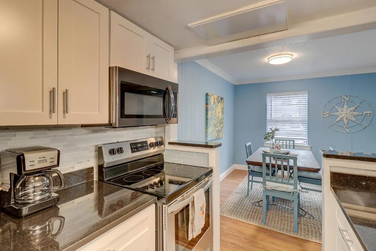 #61 Beautiful Condo Ideal Location 2Bdr/2 Parkings Hilton Head Island Holiday home