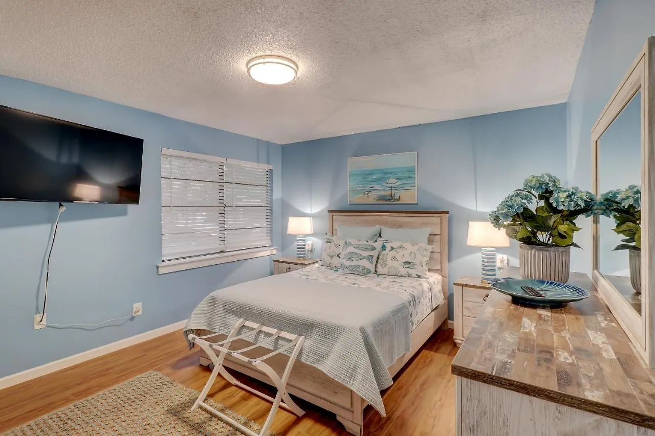 #61 Beautiful Condo Ideal Location 2Bdr/2 Parkings Hilton Head Island